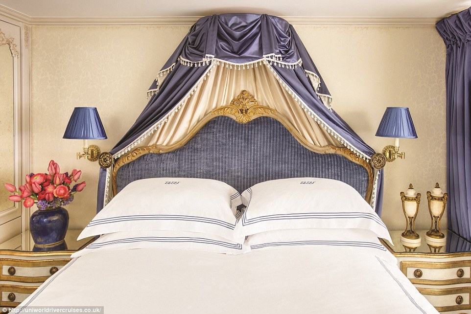 26F8769F00000578-3010903-Staterooms_feature_tasseled_shades_chic_linens_and_pillows_and_s-a-13_1427294298528