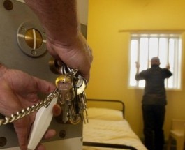 Тюрьма в Великобритании, на всех мест не хватит.