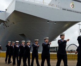 Новая база Королевских ВМС в Персидском заливе.