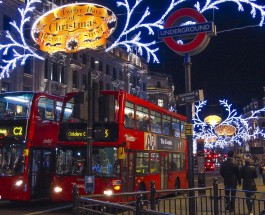 С Рождеством дорогие читатели! Merry Christmas Everybody from London Ru!