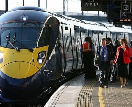 Железнодорожные билеты в Великобритании снова выросли в цене.