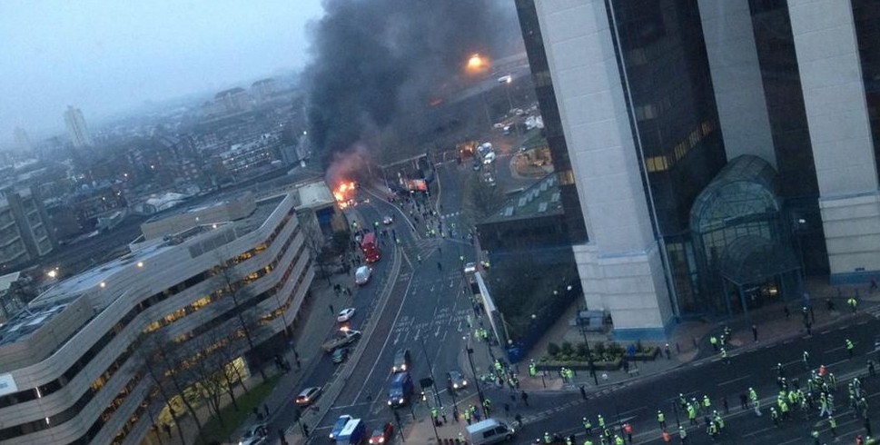 Вертолет упал в центре Лондона, в районе Vauxhall