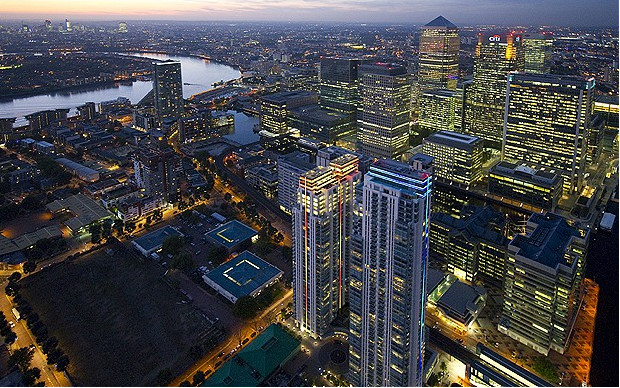 Видео. Прыжок с 48 этажа небоскреба в Лондоне.