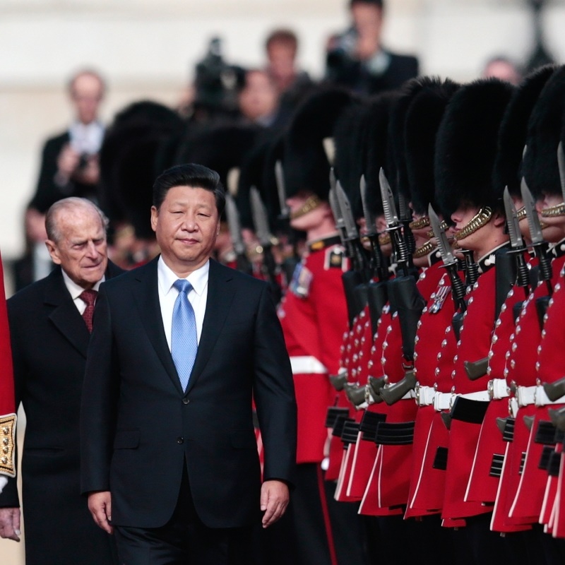 Великобритания прогнулась под Си.