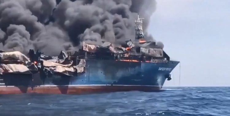 Война в Иране. Ситуация в Ормузском проливе. Уничтожен еще один танкер.